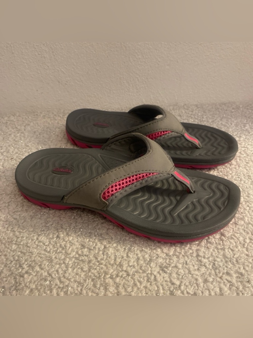Cabela's Pink and Gray Trail Grip Sole flip flops